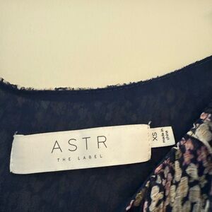 ASTR The Label Multicolor Top